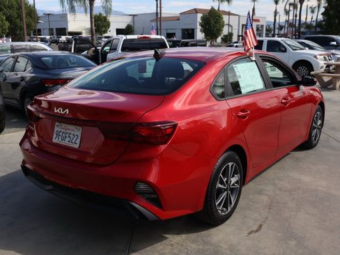 Used 2023 Kia Forte LXS image 4