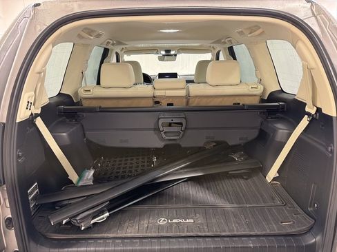 Used 2023 Lexus GX 460 Premium w/ Premium Plus Package image 29