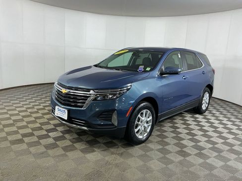 Used 2024 Chevrolet Equinox LT image 3