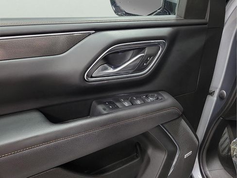 Used 2023 GMC Yukon XL AT4 AWD/4WD image 10