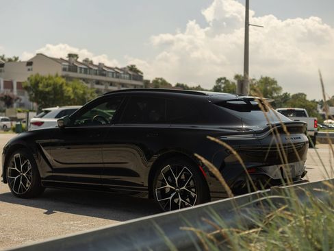 Used 2025 Aston Martin DBX 707 AWD/4WD image 49