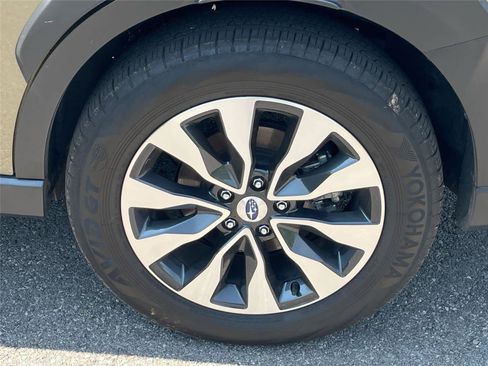 Used 2024 Subaru Outback Limited XT AWD/4WD image 8