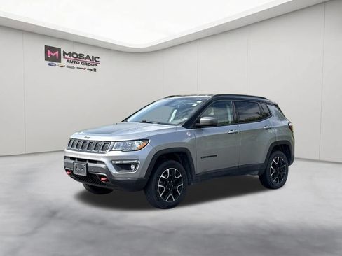 Used 2020 Jeep Compass Trailhawk AWD/4WD image 4
