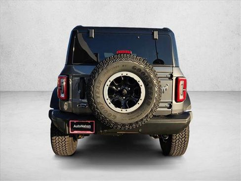 New 2025 Ford Bronco Badlands image 8