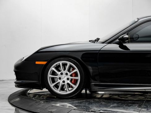 Used 2004 Porsche 911 GT3 RWD image 8