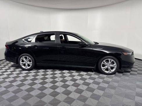 Used 2023 Honda Accord LX image 8