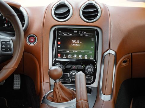 Used 2013 SRT Viper GTS w/ GTS Laguna Interior Pkg RWD image 31
