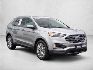 Used 2024 Ford Edge Titanium video 3
