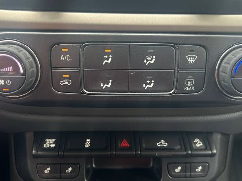 Used 2016 Chevrolet Colorado Z71 AWD/4WD image 32