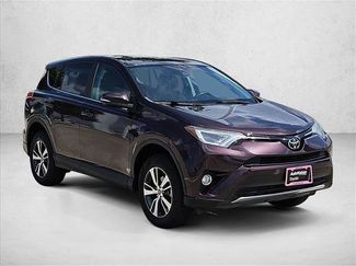 Used 2018 Toyota RAV4 XLE FWD video 3