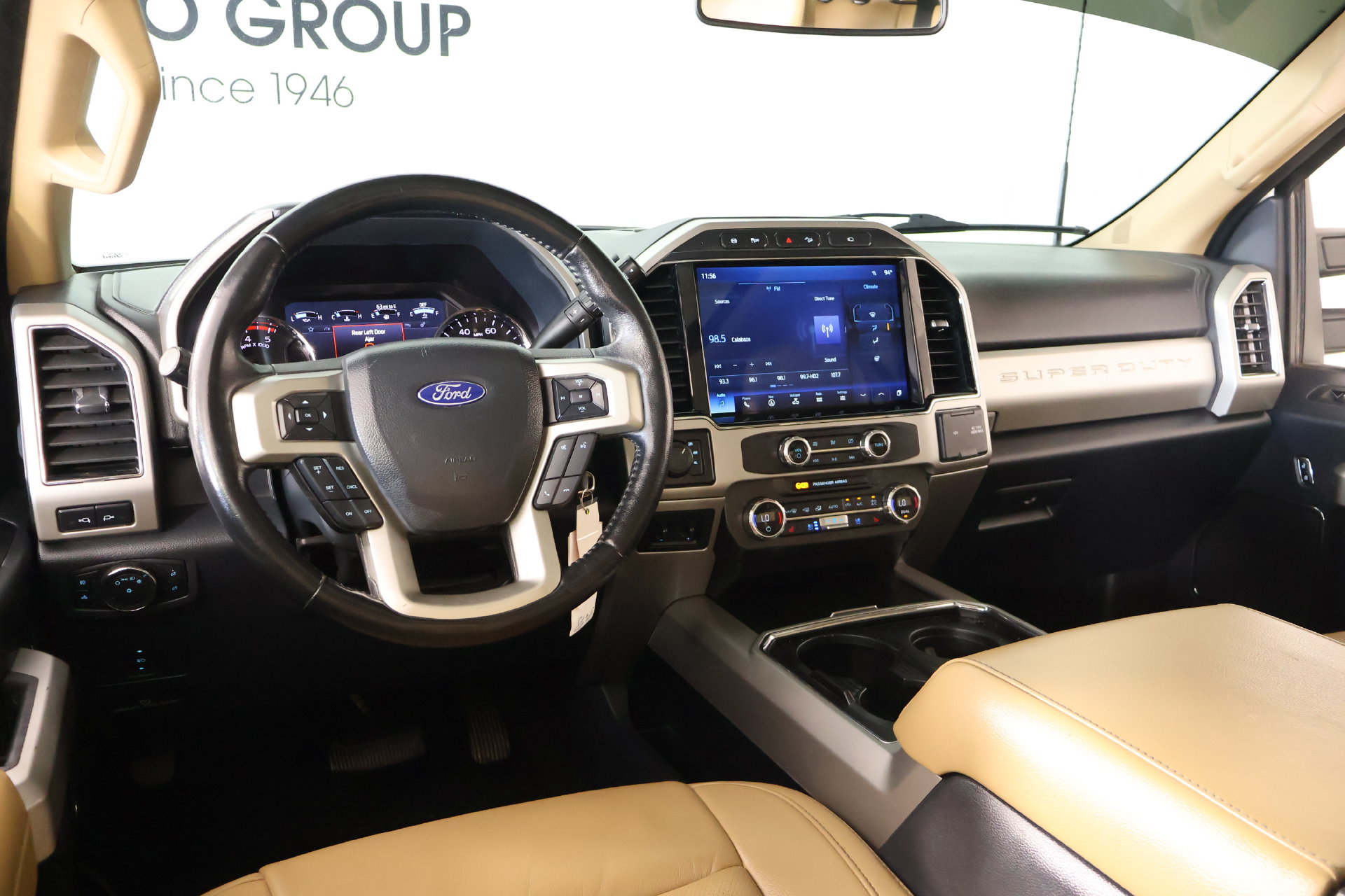 Used 2022 Ford F250 Lariat w/ Lariat Value Package AWD/4WD image 2