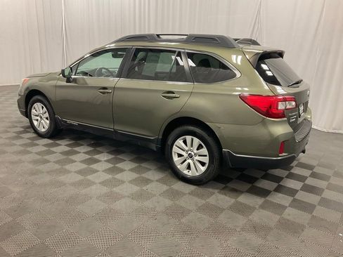 Used 2017 Subaru Outback 2.5i Premium image 8