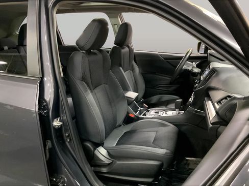 Used 2024 Subaru Forester Premium AWD/4WD image 9