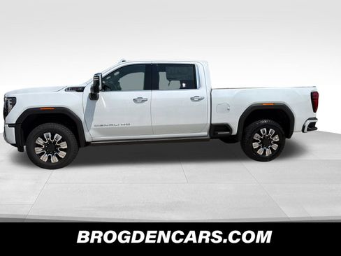 New 2026 GMC Sierra 2500 Denali w/ Technology Package AWD/4WD image 5