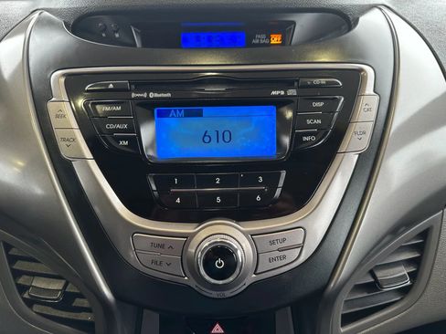 Used 2013 Hyundai Elantra Limited image 16