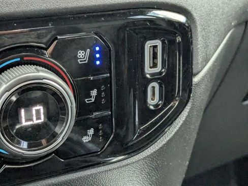 Used 2023 Chevrolet Silverado 1500 LTZ AWD/4WD image 28