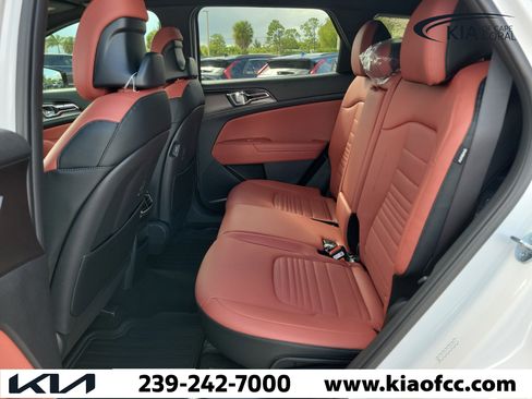 New 2026 Kia Sportage SX FWD image 12