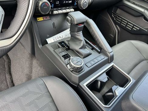 New 2026 Toyota 4Runner TRD Off-Road Premium AWD/4WD image 22