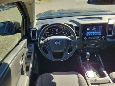 Used 2023 Nissan Frontier SV w/ SV Convenience Package image 24
