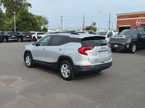 Certified 2021 GMC Terrain SLE w/ Driver Convenience Package AWD/4WD image 6