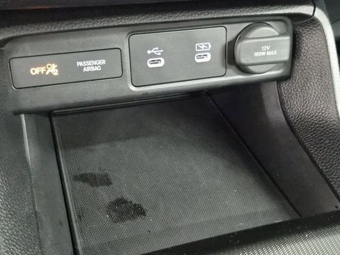 Certified 2025 Honda Civic Sport image 30