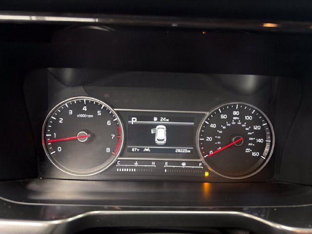 Certified 2023 Kia Sorento LX AWD/4WD image 17