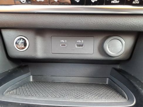Certified 2023 Nissan Rogue SV w/ SV Premium B Package AWD/4WD image 27