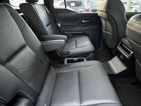 Certified 2024 Lexus GX 550 w/ Accessory Package (31) image 41