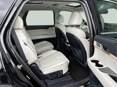 Used 2024 Hyundai Palisade Limited AWD/4WD image 12