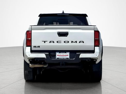 Used 2024 Toyota Tacoma TRD Off-Road w/ TRD Off Road Upgrade Package AWD/4WD image 4
