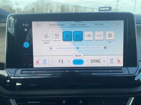 Certified 2025 Volkswagen Atlas SE image 21