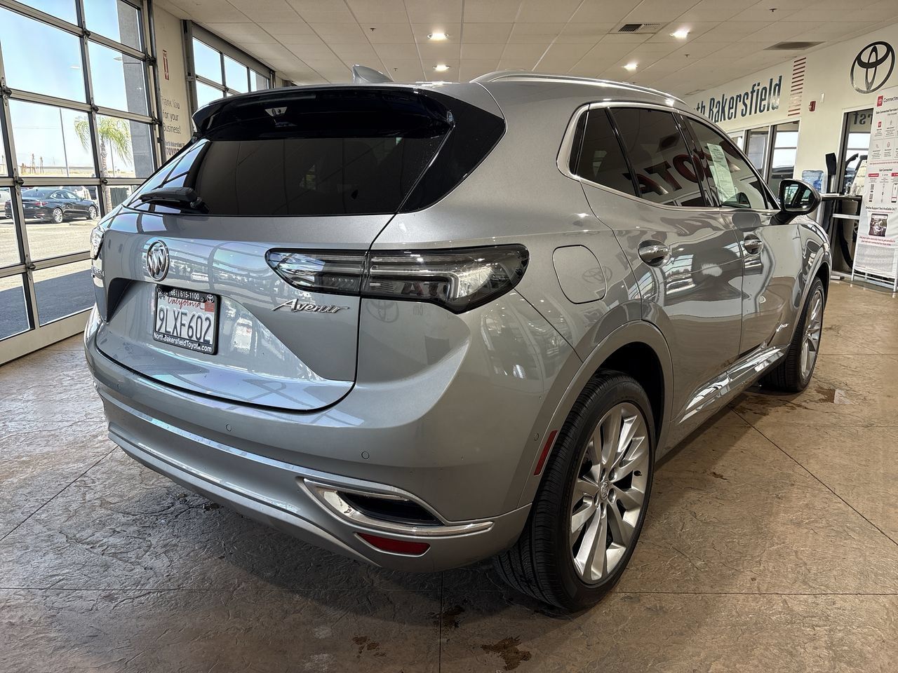 Used 2023 Buick Envision Avenir AWD/4WD image 2