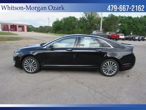 Used 2019 Lincoln MKZ Premiere image 6