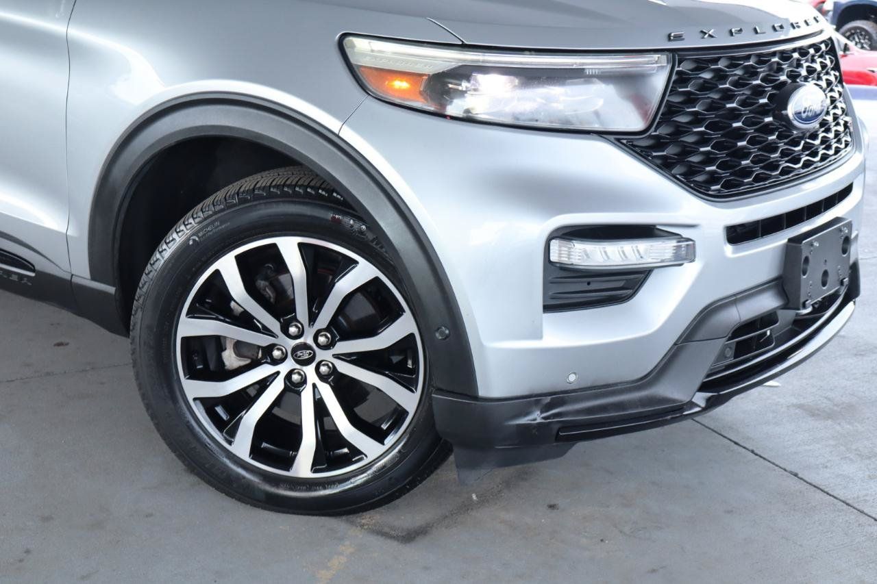 Used 2020 Ford Explorer ST w/ Premium Technology Package AWD/4WD image 4