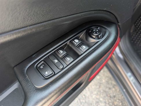Used 2021 Jeep Compass Trailhawk AWD/4WD image 11