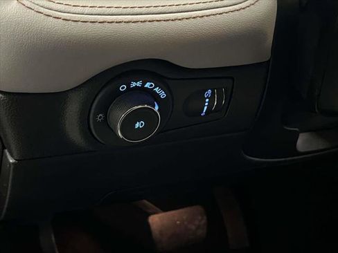 Used 2022 Dodge Durango R/T w/ Blacktop Package image 19