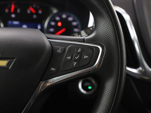 Used 2020 Chevrolet Equinox LT image 27