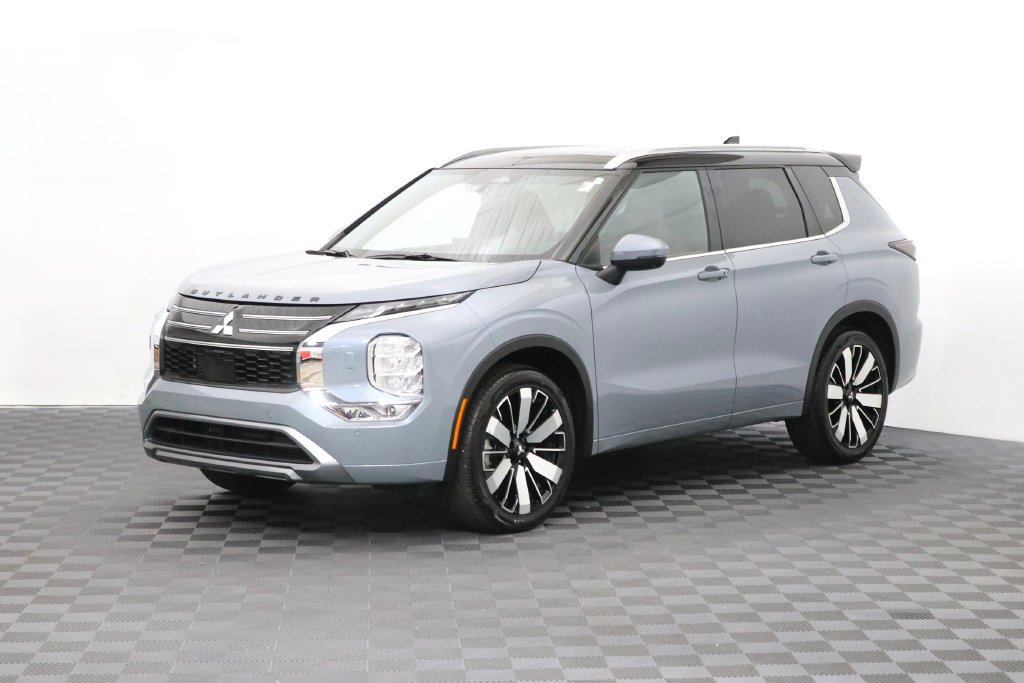 Used 2026 Mitsubishi Outlander SEL AWD/4WD image 3