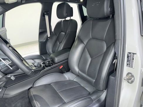 Used 2022 Porsche Macan GTS AWD/4WD image 17