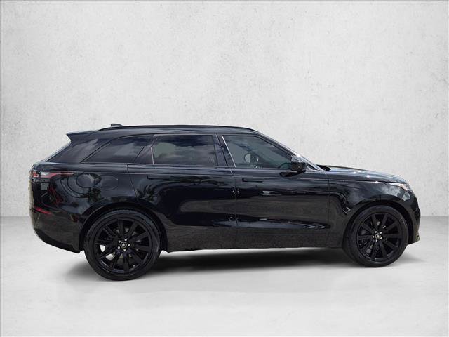Used 2018 Land Rover Range Rover Velar R-Dynamic SE AWD/4WD image 4