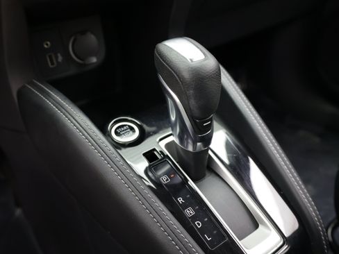 Used 2019 Nissan Kicks S FWD image 15