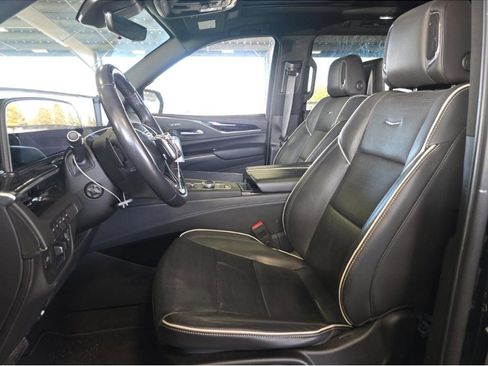 Used 2023 Cadillac Escalade Sport image 31