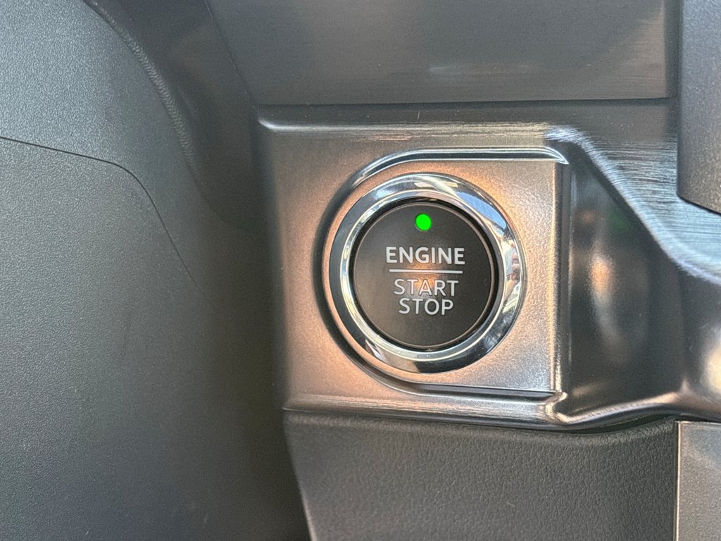 Used 2023 Ford F150 Lariat w/ Equipment Group 502A High AWD/4WD image 39