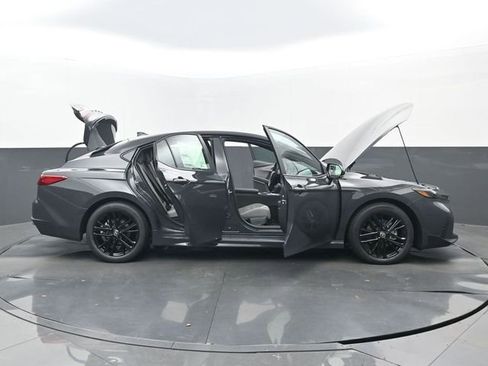 New 2026 Toyota Camry SE w/ Multimedia Upgrade Package image 31