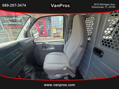Used 2013 Chevrolet Express 3500 Extended RWD image 11