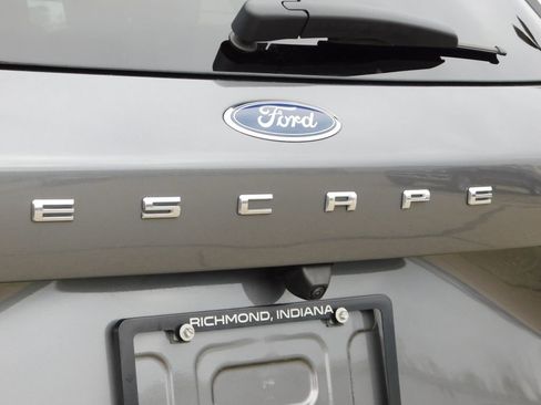 Used 2023 Ford Escape Active AWD/4WD image 39