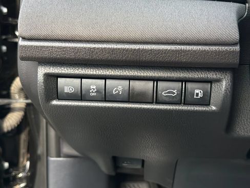 Used 2025 Toyota Camry LE FWD image 19