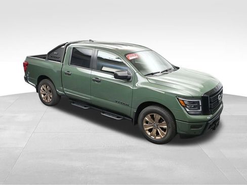 Used 2024 Nissan Titan SV w/ SV Bronze Edition Package RWD image 42