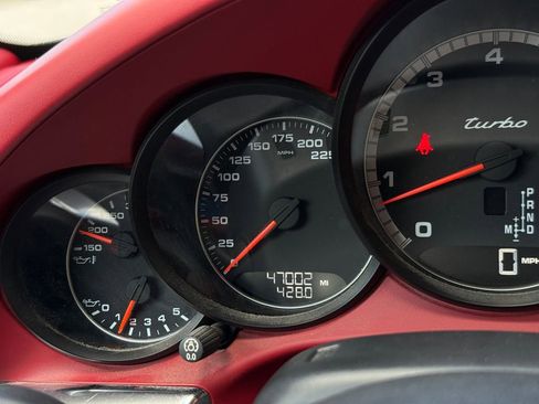 Used 2014 Porsche 911 Turbo image 18