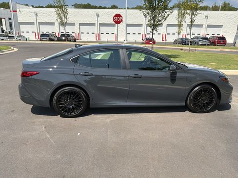 Used 2026 Toyota Camry LE FWD image 11